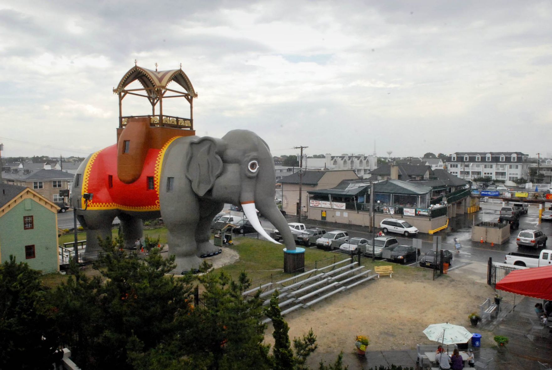 lucy elephant paint job